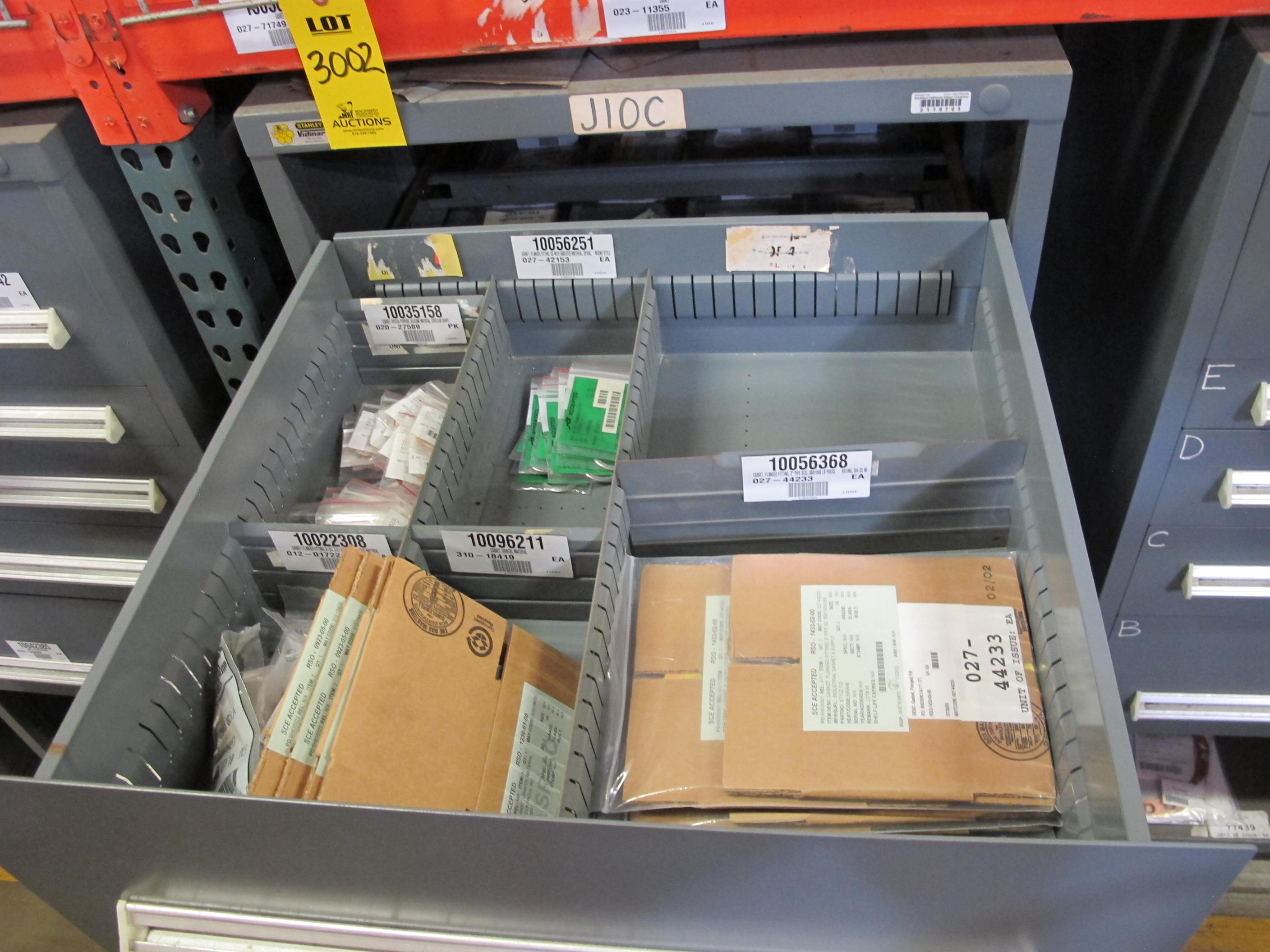 STANLEY VIDMAR HEAVY DUTY 5-DRAWER PARTS CABINET W/ CONTENTS (W-50) LOADING & HANDLING FEE $25-
